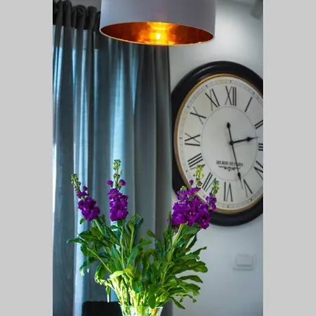 Stylish Penthouse With A Sea View Terrace * Млини
