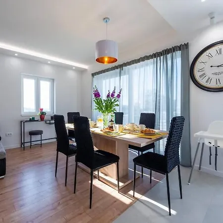Stylish Penthouse With A Sea View Terrace Apartment